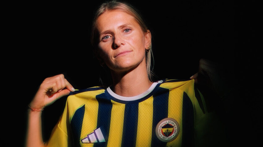 Fenerbahce interden katie boweni kadrosuna katti xWlBWfB9.jpg