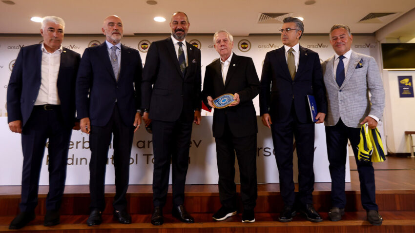 Fenerbahce kadin futbol takiminda yeni donem yonetim modeli degisti vEfu9Km3.jpg