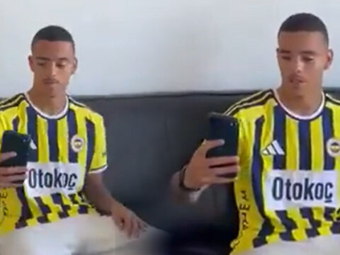 Fenerbahce mason greenwoodu resmen duyurdu formayi giydi taraftara seslendi YR6GP4KP.jpg