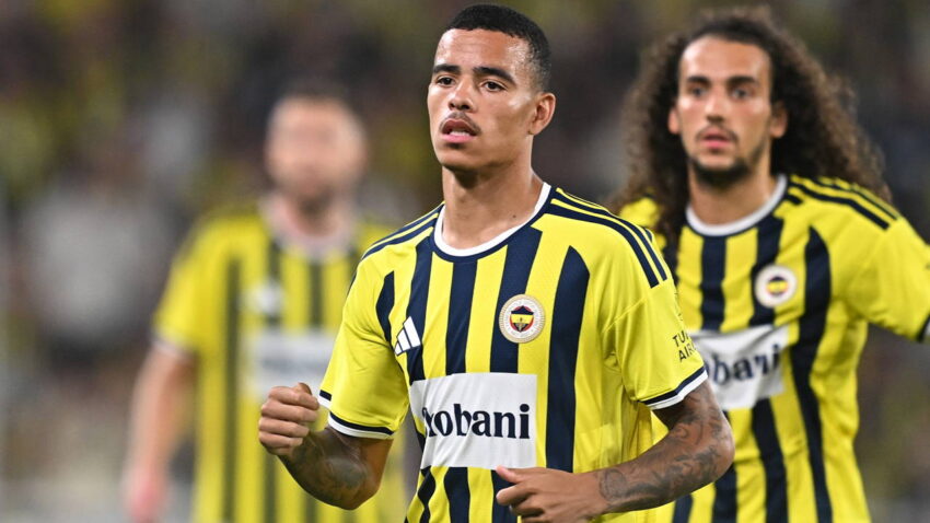 Fenerbahcede mason greenwood ilk kez sahaya cikti E3OwmLKt.jpg