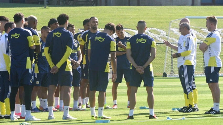 Fenerbahcede sozlesmesini feshetmek istiyor yonetimle gorusecekler yArIEfE5.jpg