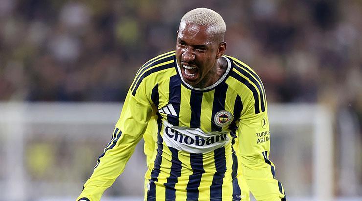 Fenerbahcede taliscanin golu polonya basininin gundeminde harika bir serbest vurus 1arCGyEI.jpg