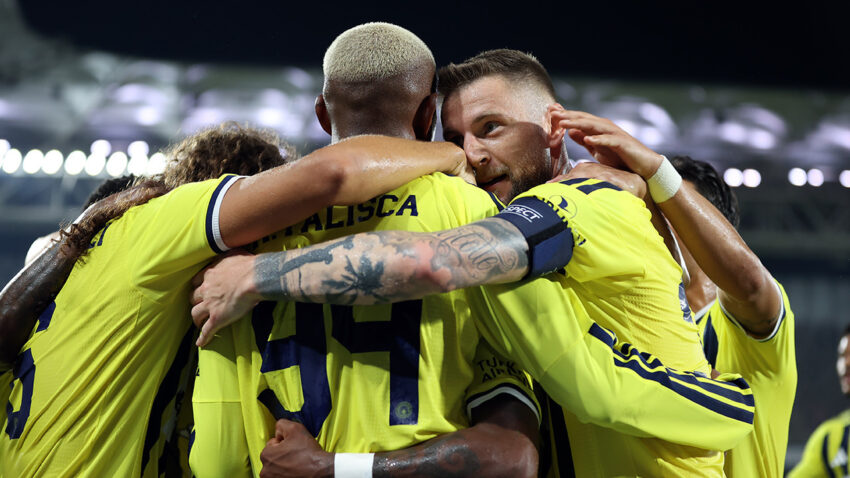 Fenerbahcede uefa sampiyonlar ligi hazirligi qL729vzA.jpg