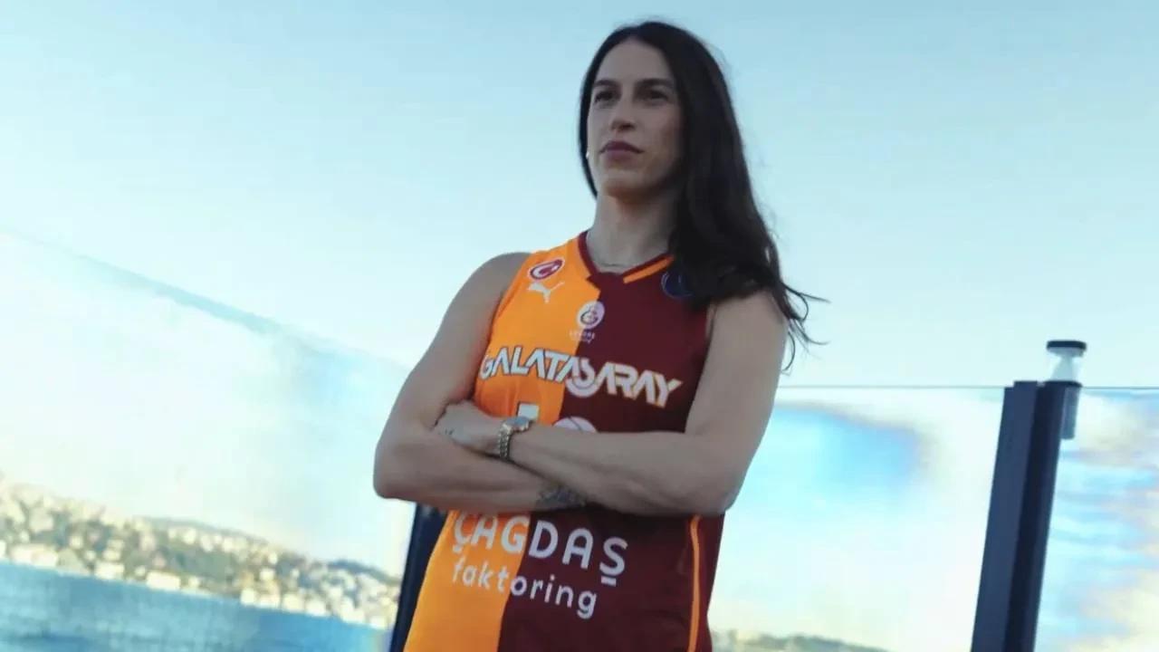 Fenerbahçe’den ayrılan oyuncu Galatasaray’a imza attı!