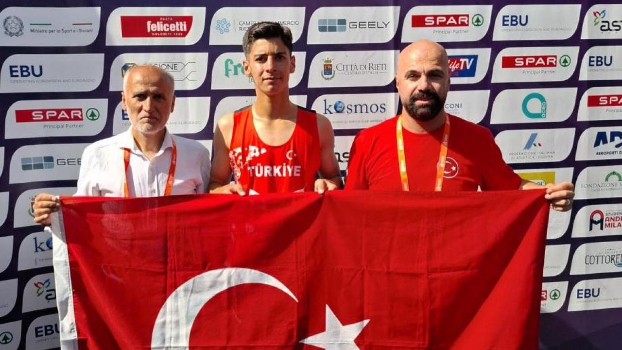 Fenerbahçeli milli sporcudan İtalya’da bronz madalya