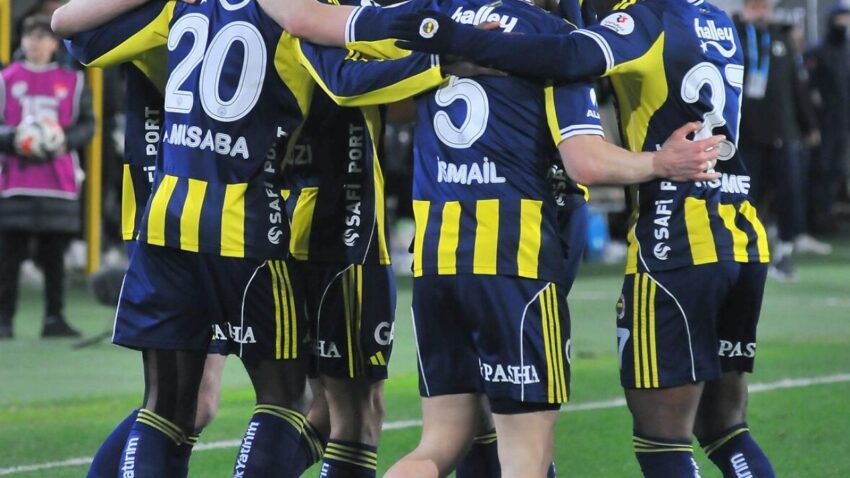 Fenerbahcenin yildizi almanya yolcusu transfere onay verdi IkG8fRqL.jpg