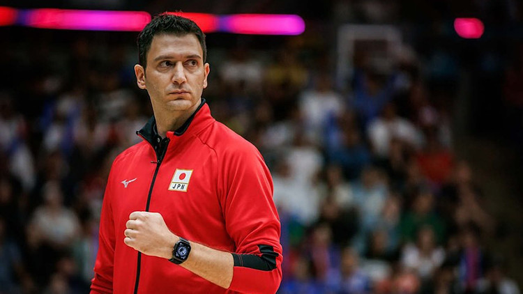 Ferhat Akbaş, Asya’da yılın voleybol başantrenörü seçildi!