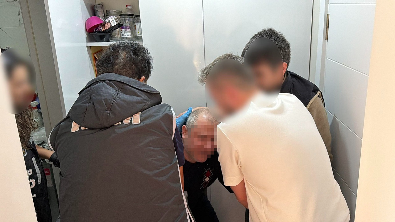FETÖ’nün ‘Köyler Abisi’ iki metrekarelik delikte saklanırken yakalandı