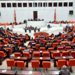 Fetonun siyasi ayagi arastirilsin onergesi akp mhp oylariyla reddedildi YW2VWg3D.jpg