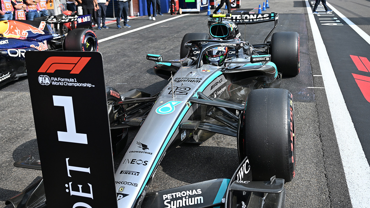 Formula 1 belcika gpsinde zafer kimi antonellinin sjDieQAK.jpg
