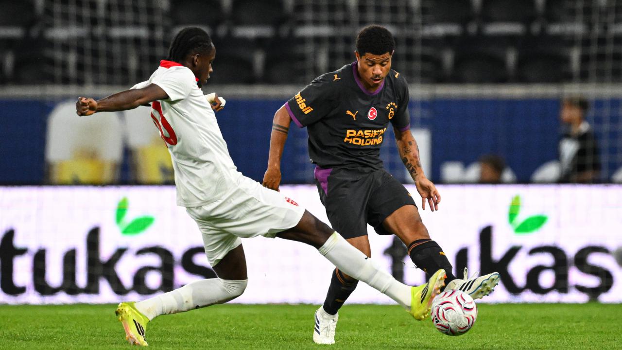 Galatasaray 2 golle yenildi