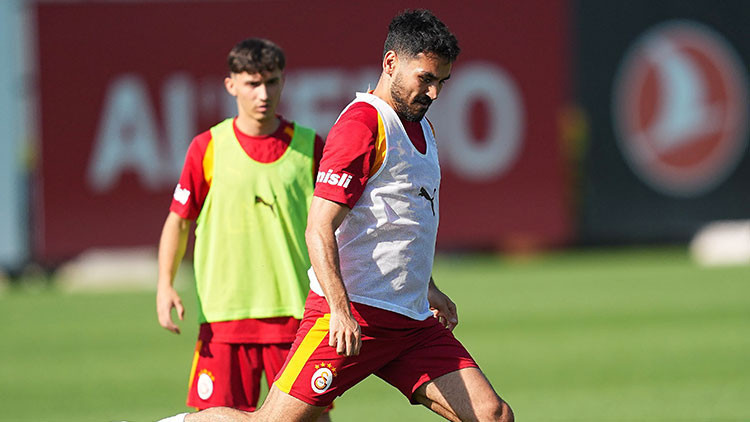 Galatasaray gunu cift antrenmanla tamamladi IkmLQRpM.jpg
