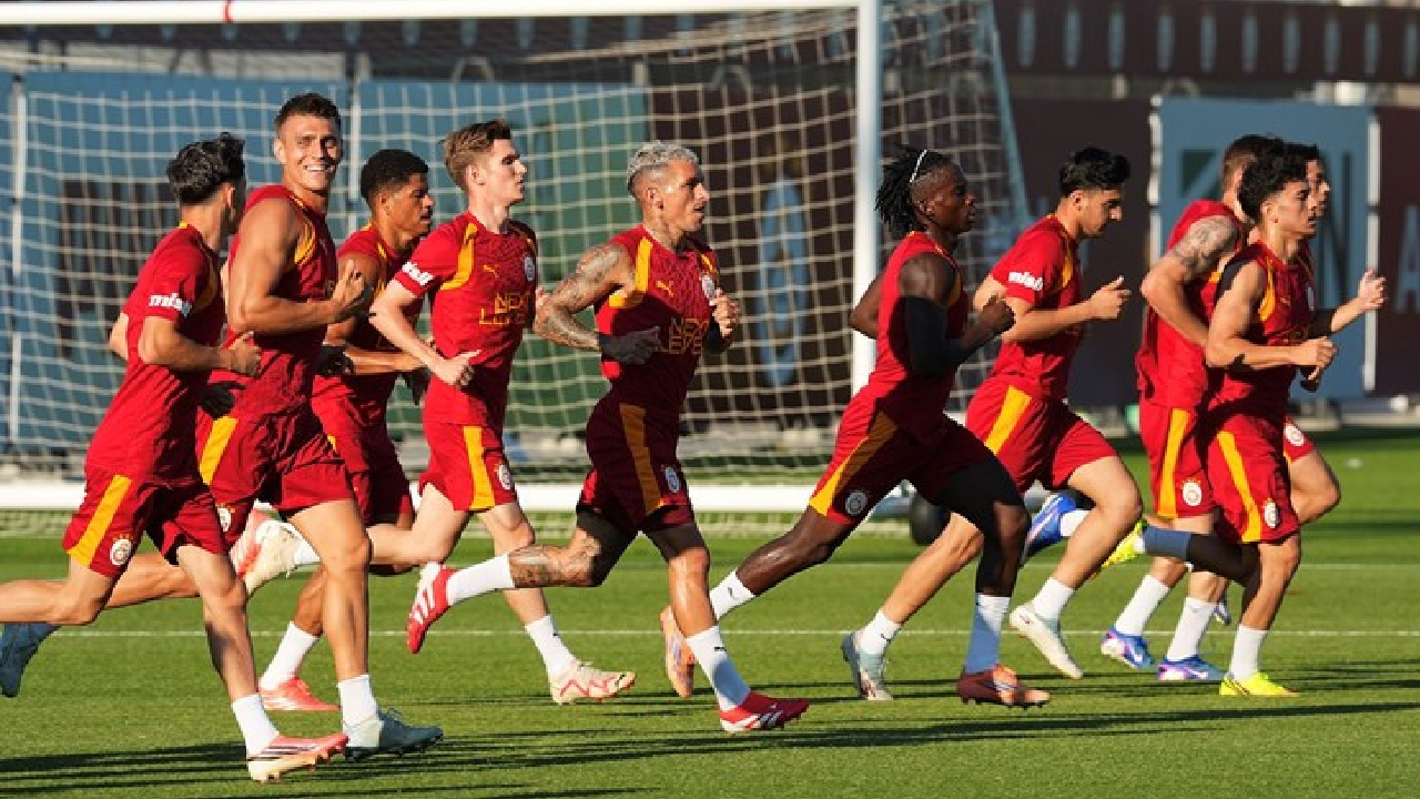 Galatasaray’da imza atmaktan vazgeçtiği öne sürüldü: Hemen açıklama yaptı
