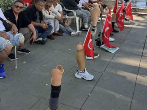 Gaziler guvenparktaki eylemlerini surduruyor haklarimizi alana kadar buradayiz KFrqBwjs.jpg