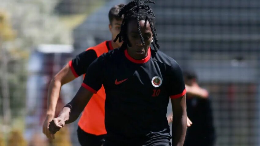 Genclerbirligi iran 23 yas alti milli takimi ile yenisemedi MzaU1fSG.jpg