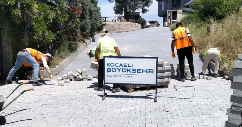 Golcuk haliderede 3 sokakta parke yollar yenilendi ZaATvjpE.webp