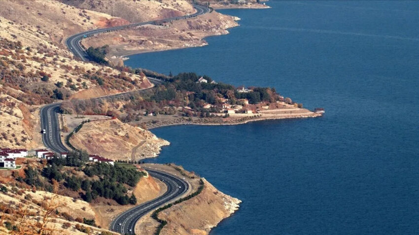 Golde kaybolmustu 17 yasindaki gencten aci haber SYw4eFva.jpg