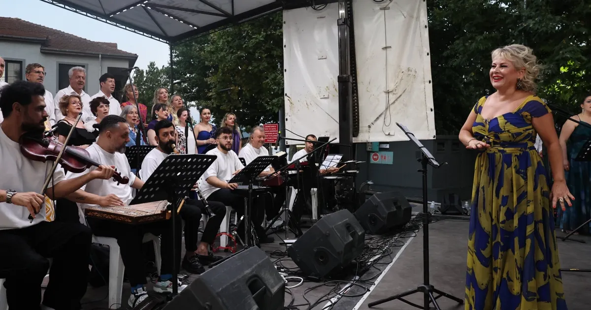 Gölyazı’da Sezen Aksu Gecesi