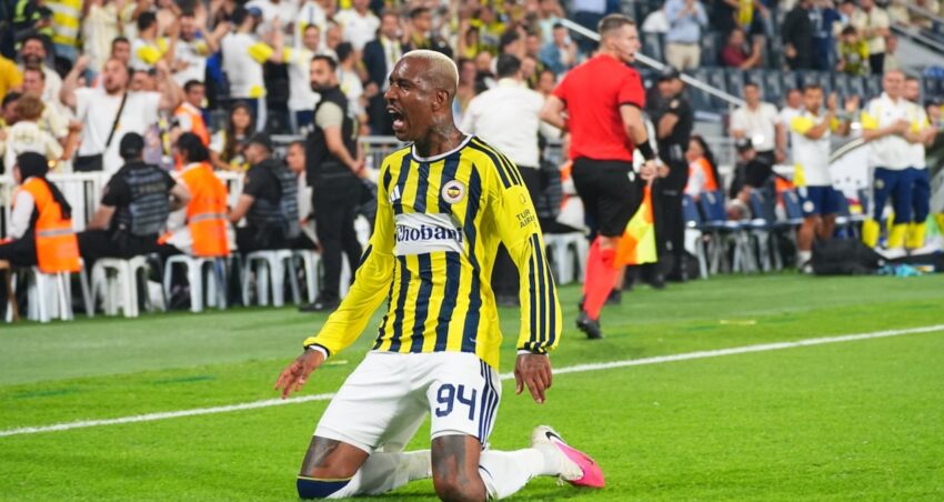 Gornik macinda tur kapisini acan fuzeyi atan sambacinin fenerde oynama sansi cok az taliscaya fhn5rvJU.jpg