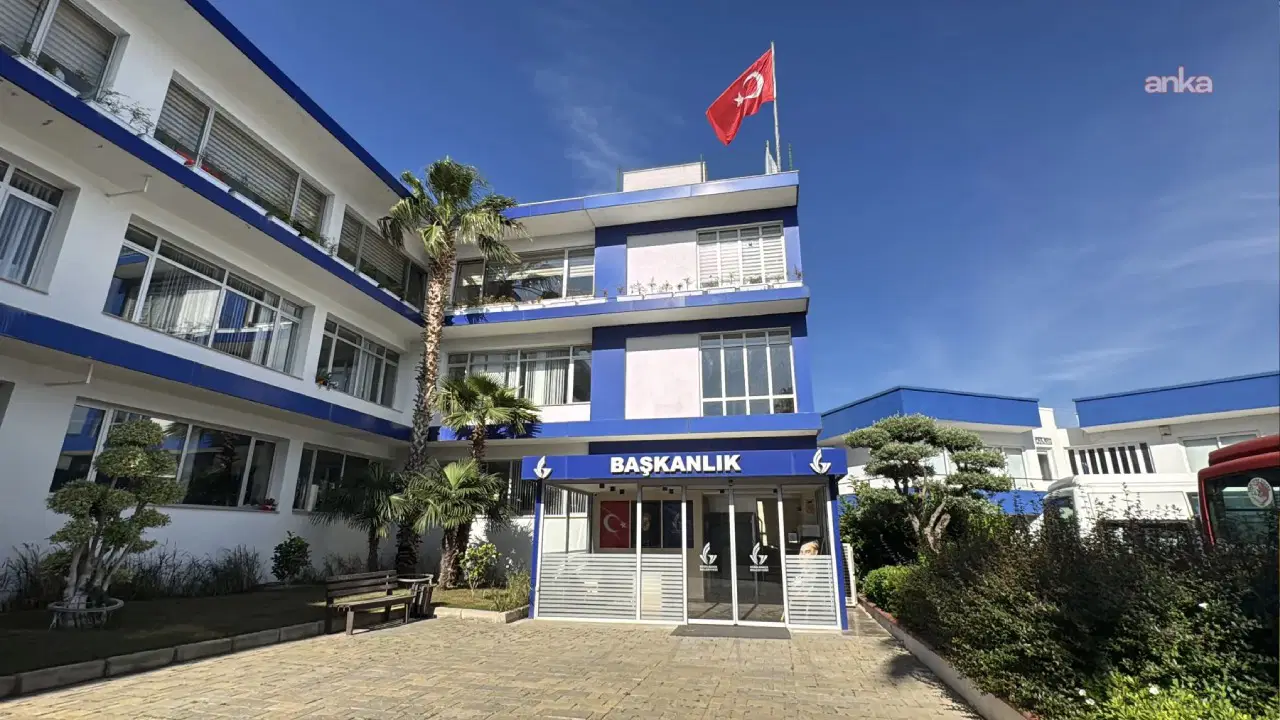 Güzelbahçe Belediyesi’ne operasyonda yeni gelişme: Başkan Mustafa Günay’ın oğlu, gelini ve kardeşi serbest bırakıldı