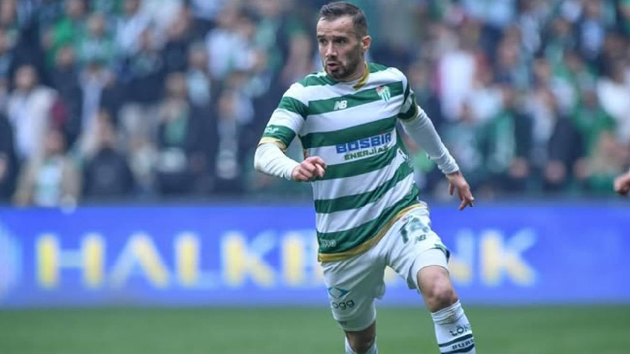 ”Hakkınızı helal edin” ifadeleriyle Bursaspor’a veda etti