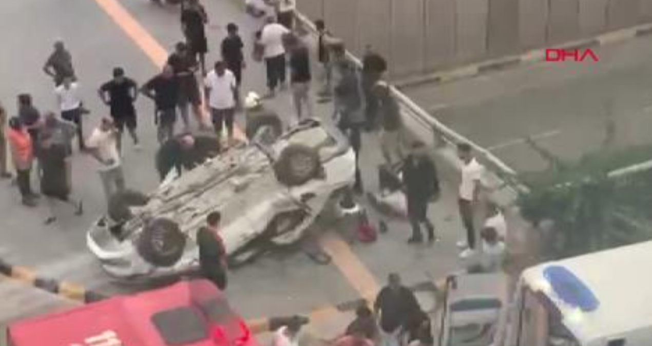 Hatay’da facia! Bariyerlere çarpan araç devrildi… 2 ölü, 3 yaralı