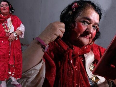 Hikayesine herkes aglamis kentin simgesi olmustu kirmizili kadin sultan hayatini kaybetti F5yDAI4N.jpg