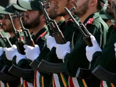 Ingiltereden irana tarihi hamle devrim muhafizlari resmen teror orgutu ilan edildi DI8sF7DK.jpg
