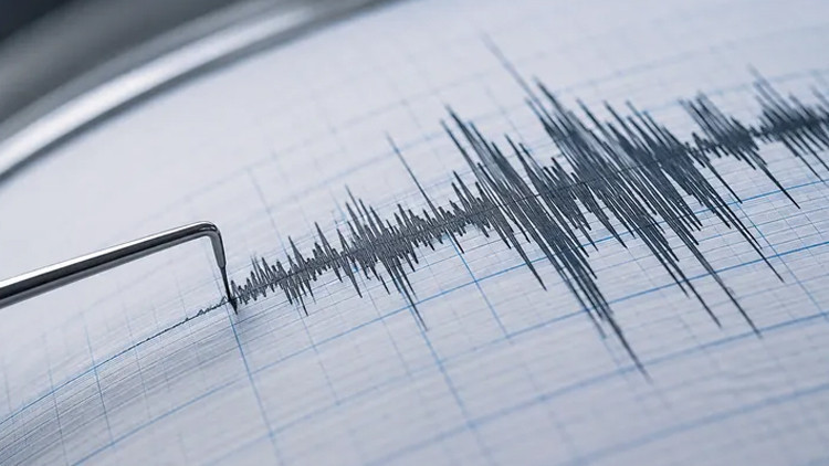 İran’da 5 büyüklüğünde deprem