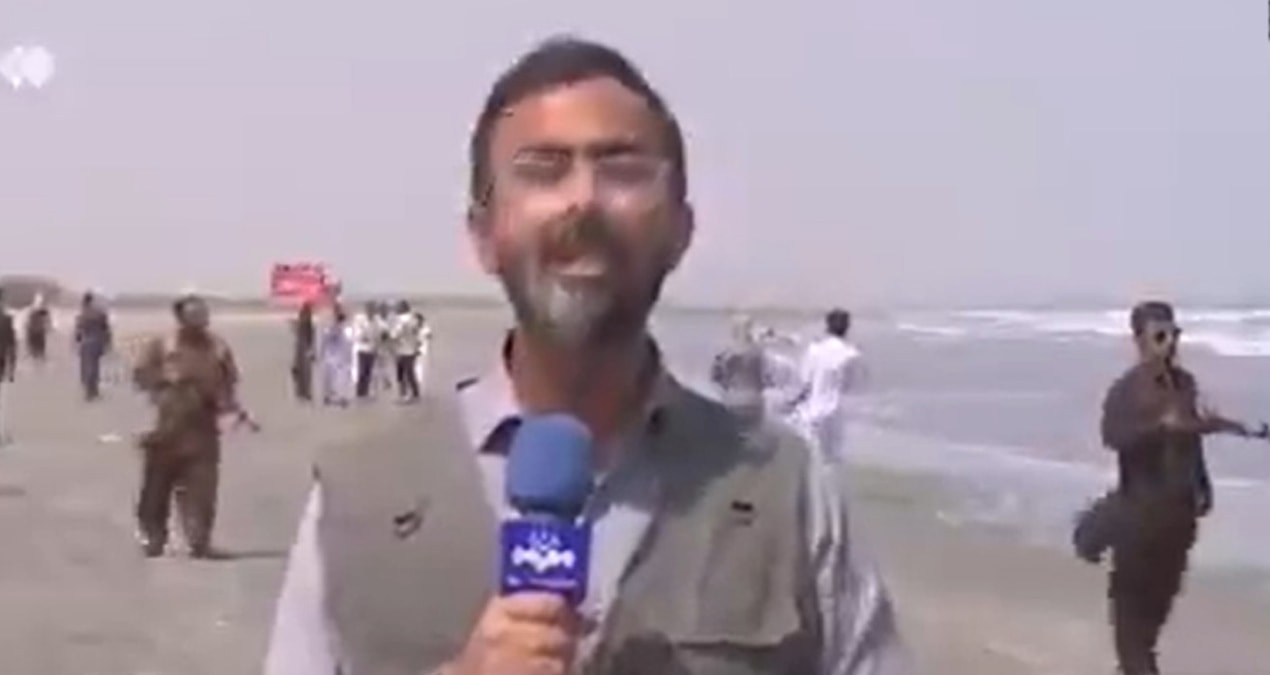 Iranda dikkat ceken goruntuler halk sahilde silahlarla devriye atiyor EF8vqDge.jpg