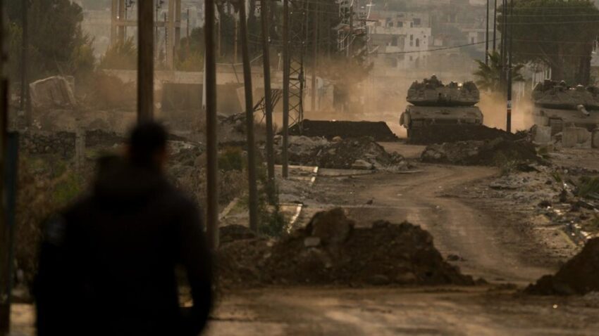 Israil askeri komsu ulkede 1 kisiyi alikoydu IzyCrPXU.jpg