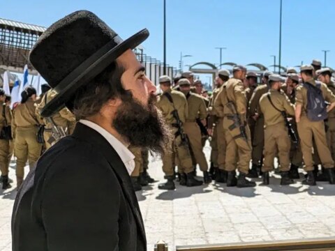Israilde askerlik krizi haredilere muafiyet orduya personel acigi Wnf8z1EC.jpg