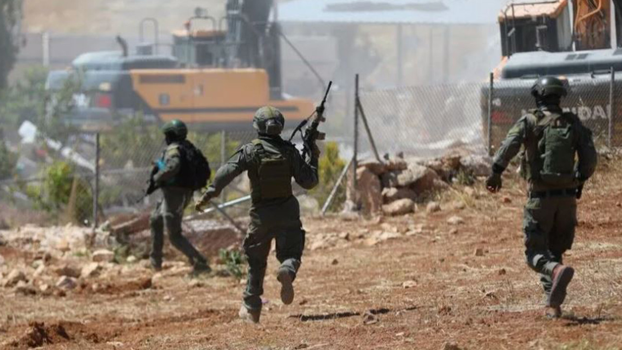 İsrail’in işgali altındaki Batı Şeria’da 4’ü çocuk 12 Filistinli yerinden edildi
