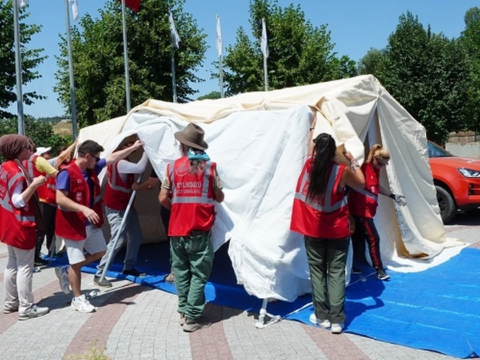 Istanbul beylikduzunde afet gonulluleri sahaya hazir Mqefd1FE.webp