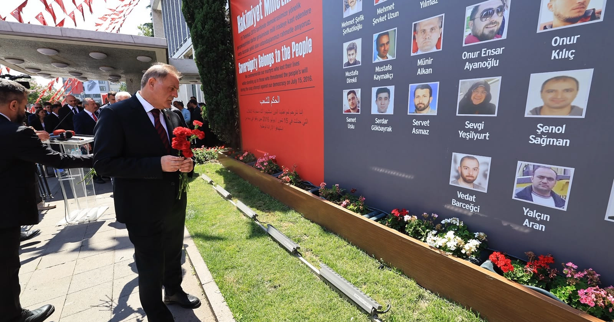 Istanbul buyuksehir belediyesinde 15 temmuz sehitleri anildi XkxVzp2X.webp