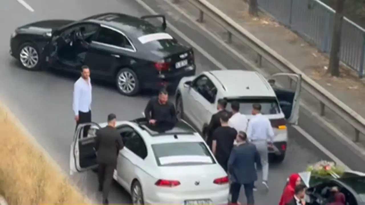 İstanbul düğün konvoyuyla trafiği kilitlediler: 6 sürücüye para cezası