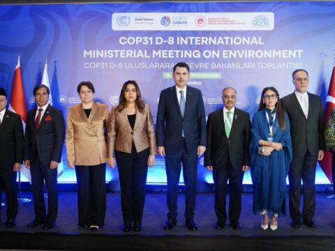 Istanbulda tarihi zirve tamamlandi d 8 ulkelerinden turkiyeye tam destek F3F2WDAB.jpg