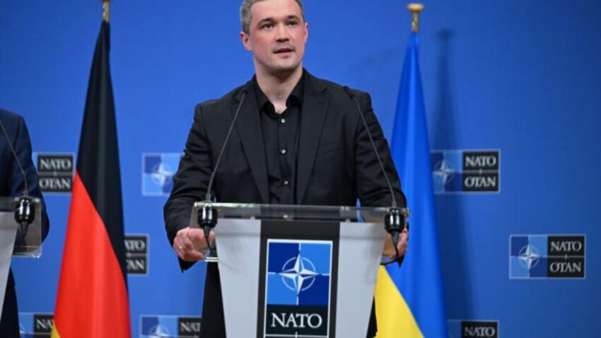 Italya savunma bakanindan ukraynali mevkidasina surpriz teklif kSOBeVNK.jpg