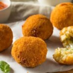 Italyan mutfagindan enfes lezzet arancini a1LDO4I4.jpg