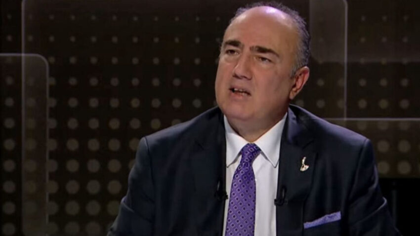 Iyi parti kurucularindan gazeteci vedat yenerer hayatini kaybetti 69GqNqX5.jpg