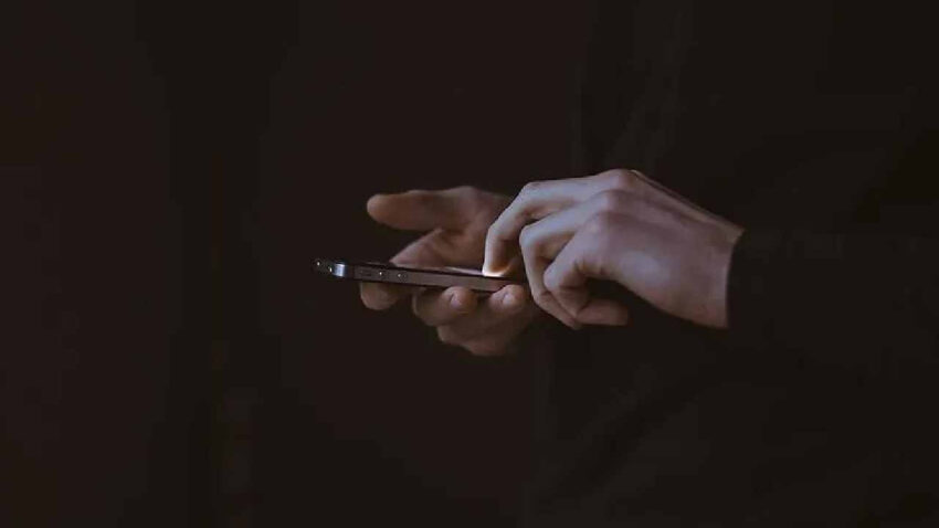 Izinsiz sms atmanin bedeli agir oldu avukatin telefonuna gelen mesaj sirketin basini yakti xGpJgsxU.jpg