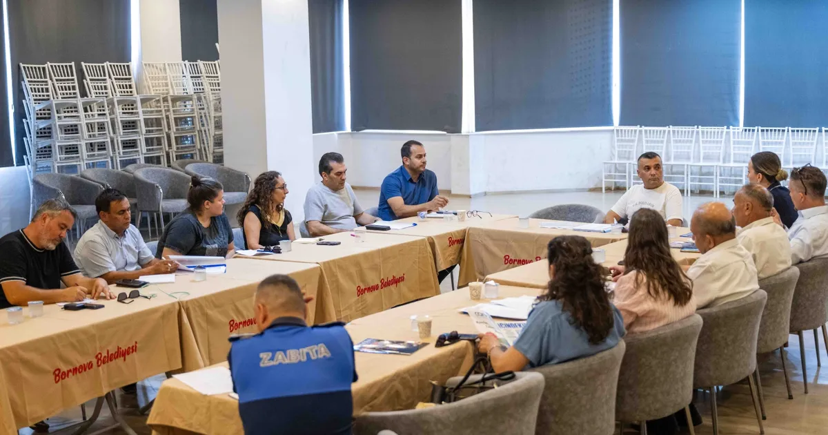 İzmir Bornova’da Muhtarlar Toplantısı yapıldı