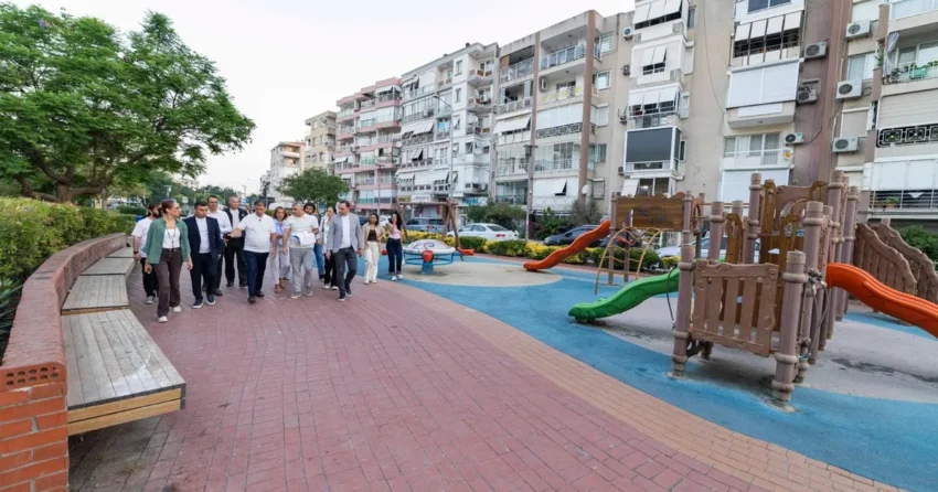 Izmir karsiyakaya kesintisiz bisiklet yolu geliyor 7FE3Pm3f.webp