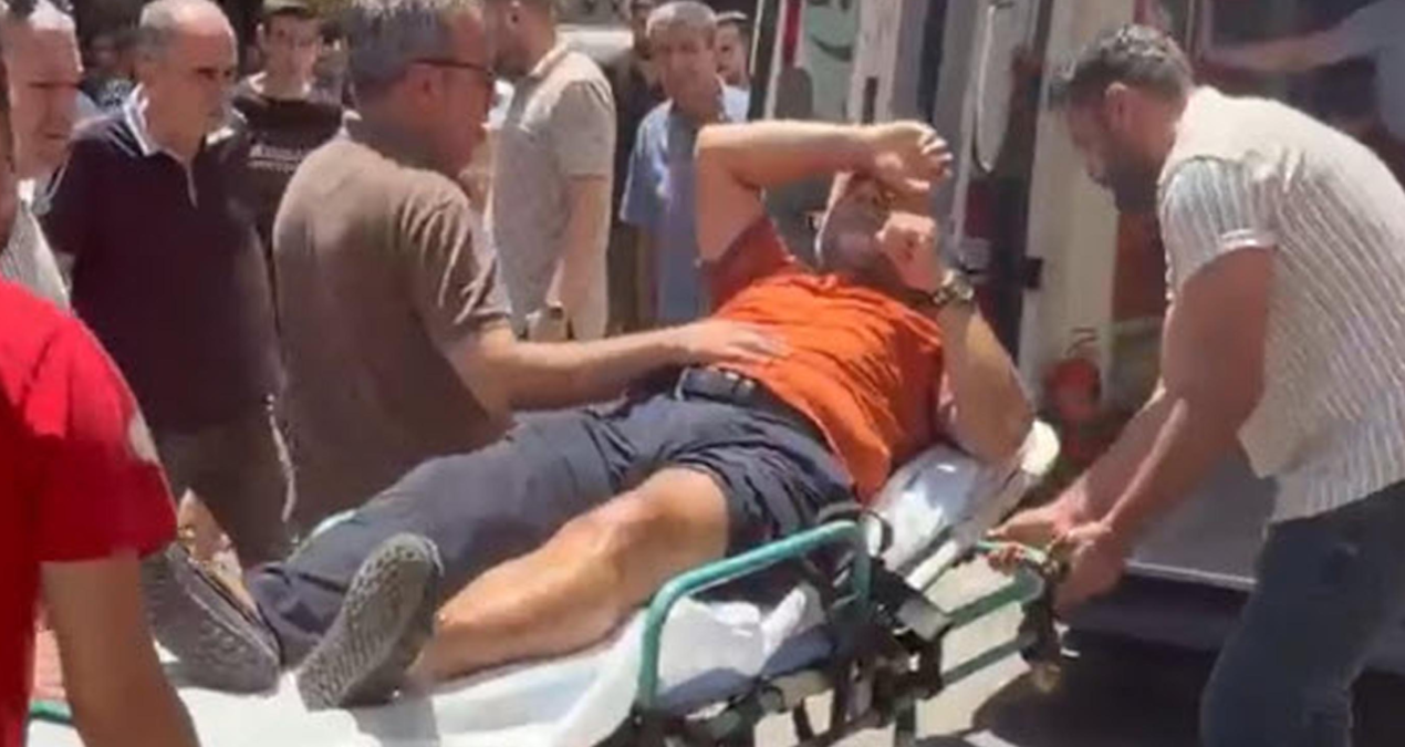 İzmir’de husumetliler arasında silahlı kavga: Bacağından vurulan kişi yaralandı