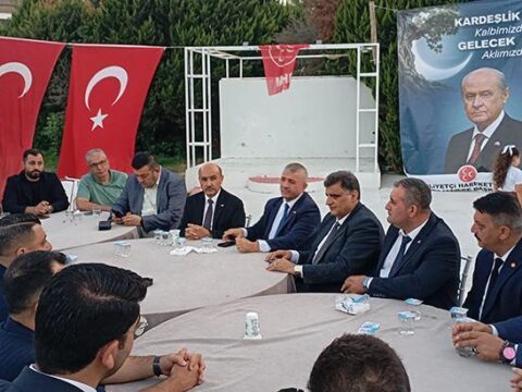 Izmirde mhpye katilan 350 kisiye rozet takildi 6k77fDIh.jpg