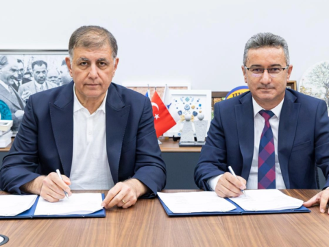 Izulasta 772 calisani kapsayan toplu is sozlesmesi imzalandi G2XM78Fa.webp