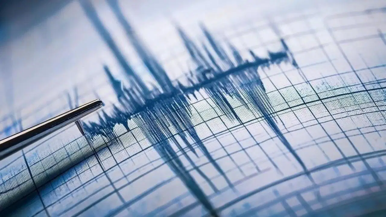 Japonyada 71 buyuklugunde deprem tsunami uyarisi yapildi H6iKdcfb.jpg