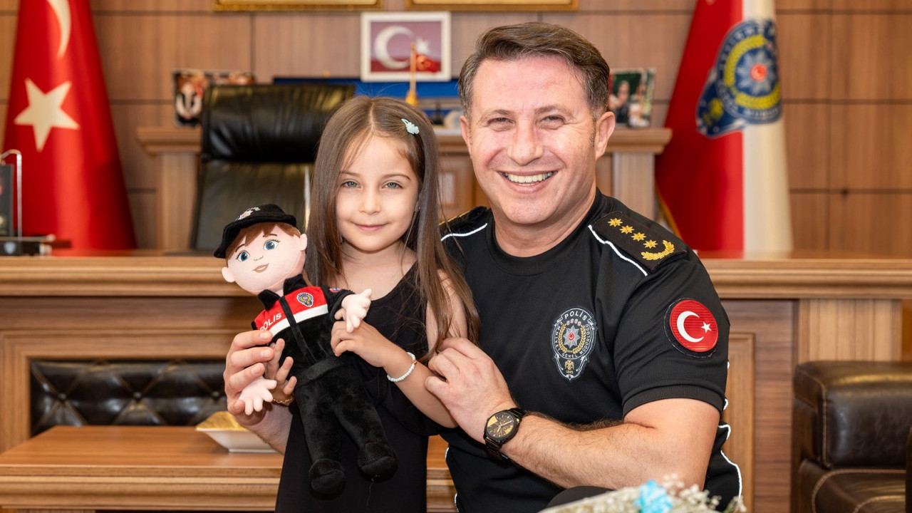 Kahraman gazinin kızına ‘Yunus Polis Bebeği’ hediye edildi