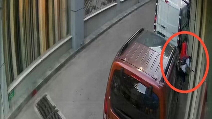 Kan donduran akran zorbaligi 10 yasindaki cocuga acimasiz saldiri ZVB4VQH4.jpg