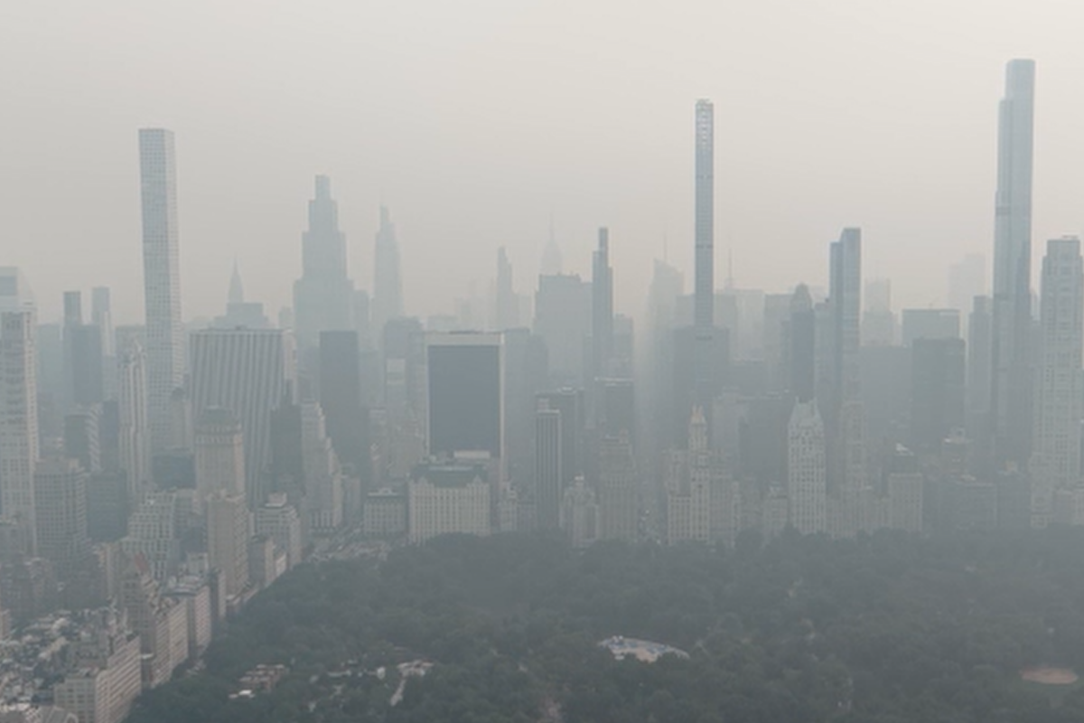 Kanada’da orman yangınlarından yükselen duman, New York’u etkisi altına aldı